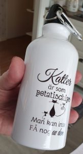 vattenflaskor med kattcitat